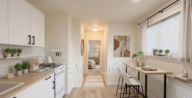 property at 131 Vine St