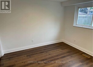 38 Bolland Crescent in Ajax, ON - Building Photo - Building Photo