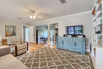 1504 Hillmont St in Austin, TX - Building Photo - Building Photo