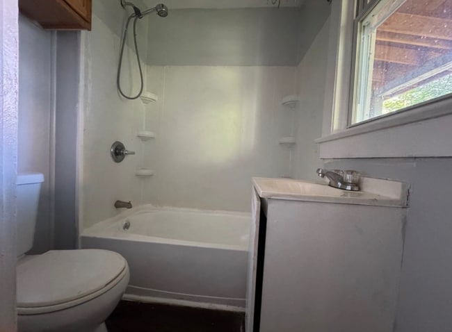 3 Kenyon Ct in Hartford, CT - Building Photo - Building Photo