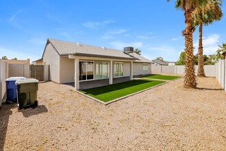 20227 N 13th Ave in Phoenix, AZ - Building Photo - Building Photo