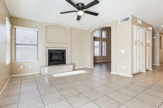250 W Juniper Ave in Gilbert, AZ - Building Photo - Building Photo