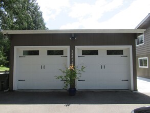 24811 SE 200th St in Maple Valley, WA - Building Photo - Building Photo