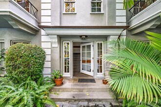 1321 Hayworth Ave in West Hollywood, CA - Foto de edificio - Building Photo