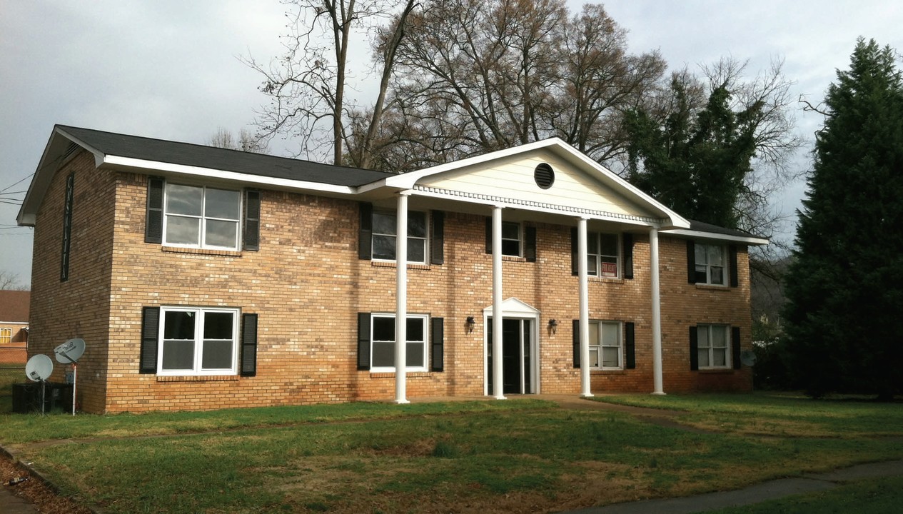 Casalita Apartments in Cartersville, GA - Building Photo