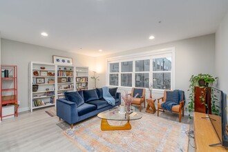 905 Grundy St in Baltimore, MD - Building Photo - Building Photo