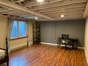 1010 S Forest Ave in Ann Arbor, MI - Foto de edificio - Building Photo