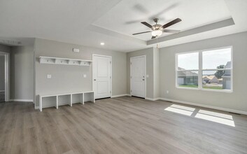 1670 E Charlton St in Republic, MO - Building Photo - Building Photo