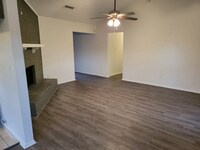 1005 Georgian Rd E photo'