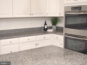 13605 Rockingham Ln in Gainesville, VA - Building Photo - Building Photo