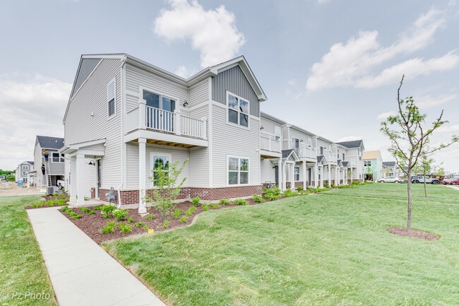 4323 Chelsea Mnr Cir in Aurora, IL - Building Photo - Building Photo
