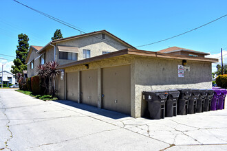 440 E San Antonio Dr in Long Beach, CA - Building Photo - Building Photo