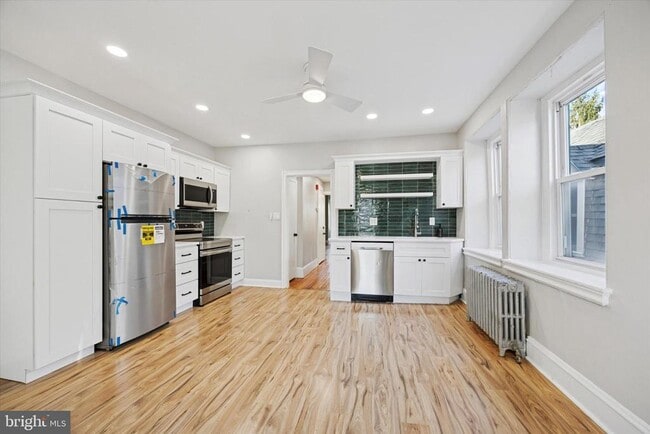 4922 Hazel Ave in Philadelphia, PA - Building Photo - Building Photo