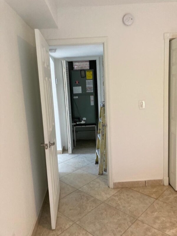 1521 E 7th Ct in Hialeah, FL - Building Photo - Building Photo