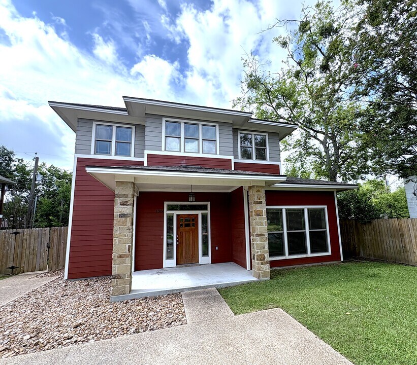 1306 Milner Dr in College Station, TX - Building Photo