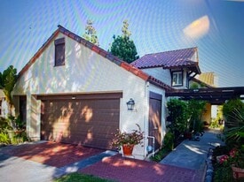 17555 Adena Ln in San Diego, CA - Building Photo