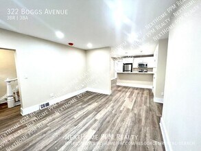322 Boggs Ave in Pittsburgh, PA - Building Photo - Building Photo