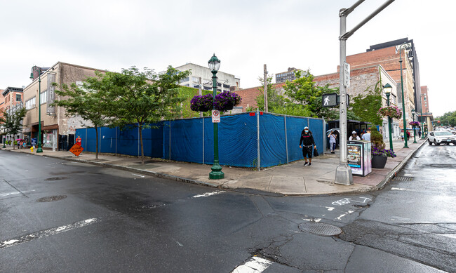 Corner Block in New Haven, CT - Foto de edificio - Building Photo