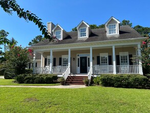 5428 Whisper Creek Ln in Wilmington, NC - Building Photo - Building Photo