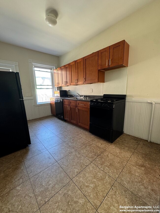 property at 7 Mount Hood Rd