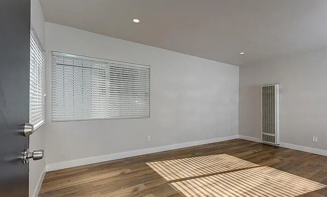 property at 600 S Dearborn St