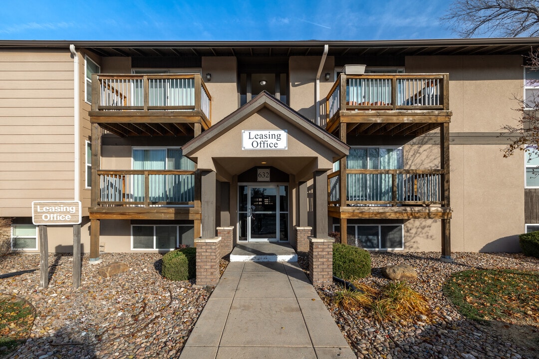 Eastgate Apartments in Wichita, KS - Building Photo