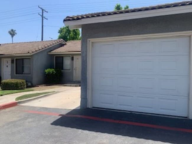 9505 Arlington Ave in Riverside, CA - Building Photo - Building Photo