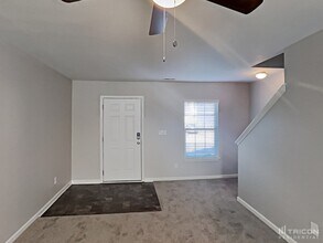 1081 Hidden Meadow Rd in Winston-Salem, NC - Building Photo - Building Photo
