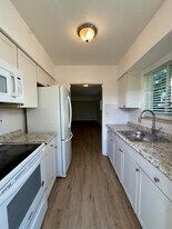 3221 NE 7th Ave in Pompano Beach, FL - Building Photo