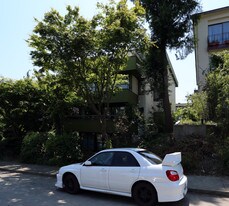 2052 W 3rd Ave in Vancouver, BC - Building Photo