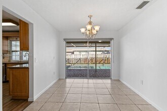 11431 NW 29th St in Sunrise, FL - Building Photo - Building Photo