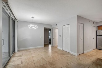 109 Villa Cir, Unit 109 in Boynton Beach, FL - Building Photo - Building Photo