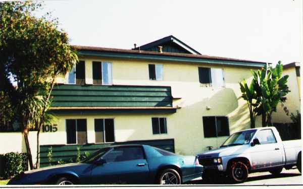 1015 Valencia St in Costa Mesa, CA - Building Photo - Building Photo