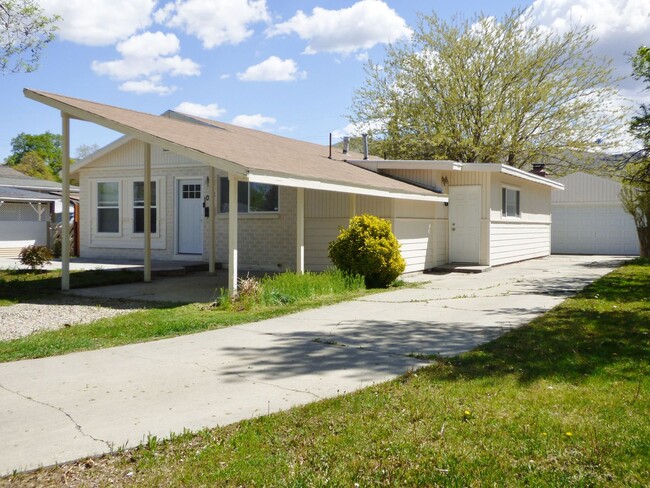 property at 1052 Catherine St W