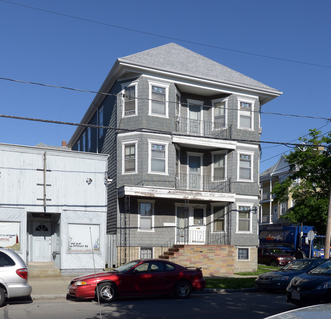 397 Ashley Blvd in New Bedford, MA - Building Photo - Building Photo