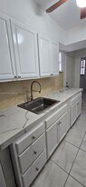 3121 NW 103rd St in Miami, FL - Building Photo
