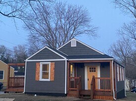 3950 Briargate Ave in Knoxville, TN - Building Photo