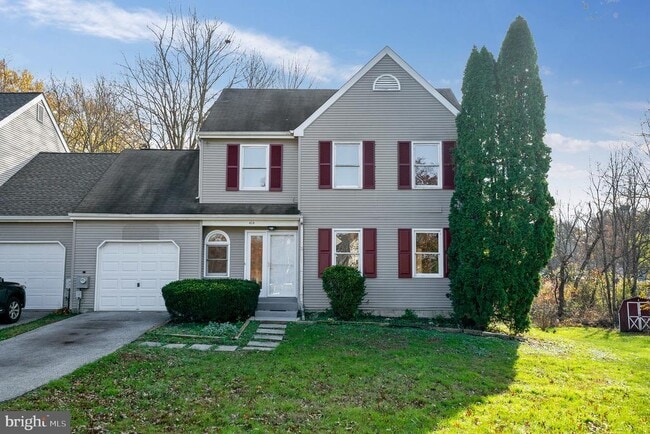 property at 414 Windsor Cir