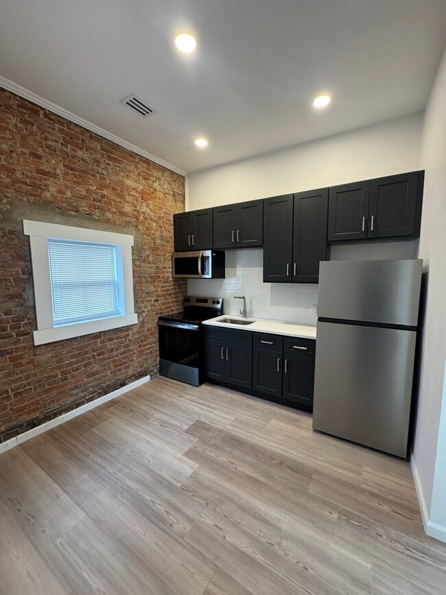 property at 839 S Jackson St