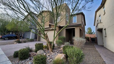 8926 Oreana Peak Ct in Las Vegas, NV - Building Photo - Building Photo