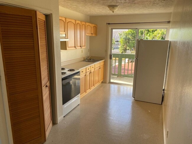 property at 464 Kalanikoa St