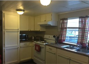 1125 Gravel St in San Marcos, TX - Building Photo - Building Photo