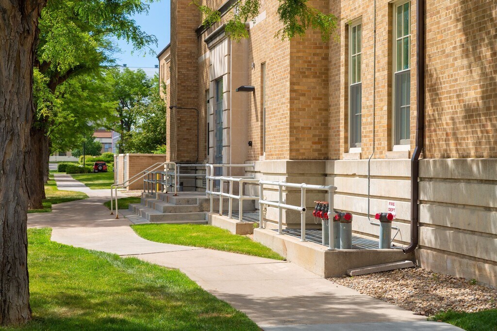 Grand Lowry Lofts Apartments in Denver, CO