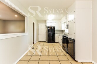 201 24th Ave NW in Center Point, AL - Building Photo - Building Photo