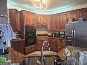 2895 Battlecrest Dr in Decatur, GA - Building Photo - Building Photo