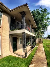 15523 Aldine Westfield Rd in Houston, TX - Building Photo - Building Photo