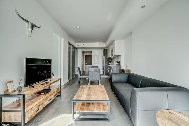199 Slater St. in Ottawa, ON - Building Photo - Building Photo