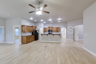 6010 NW Meade St in Bentonville, AR - Building Photo - Building Photo
