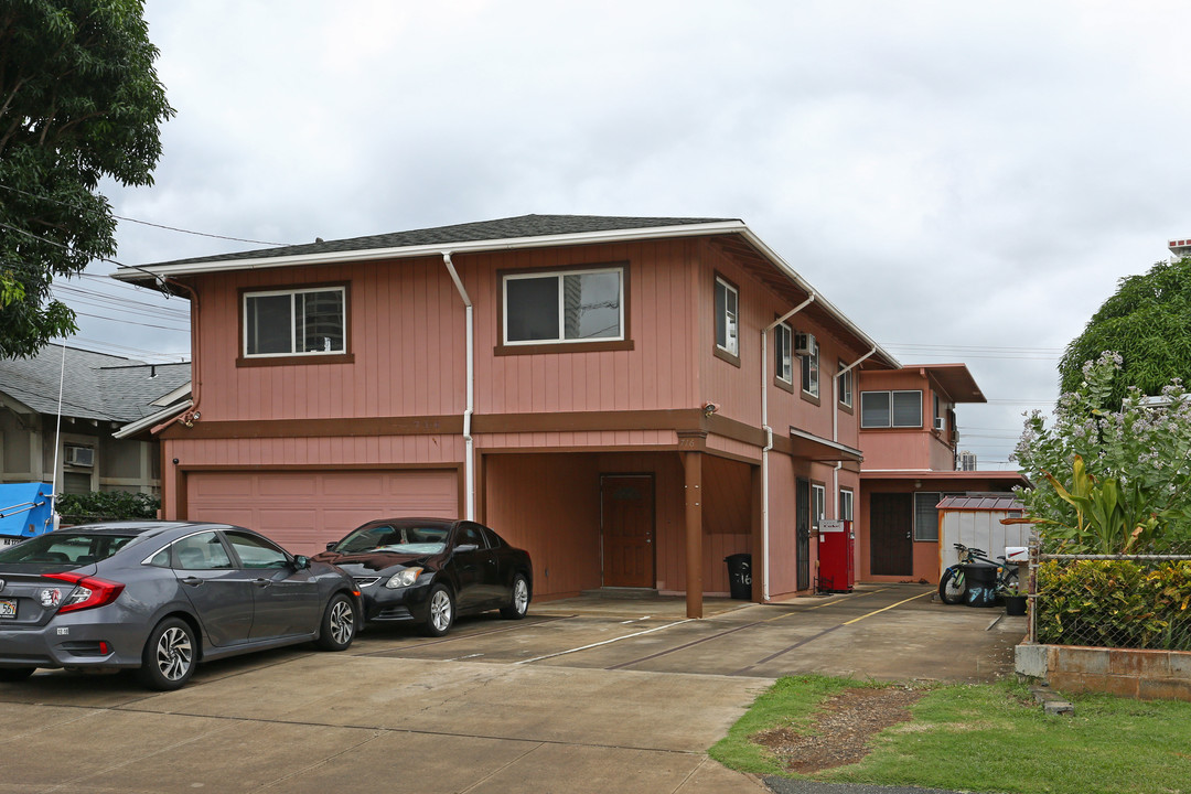 716 Hausten St in Honolulu, HI - Building Photo