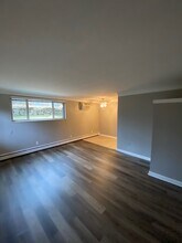 320 Hanna Ave, Unit C12 in Loveland, OH - Foto de edificio - Building Photo